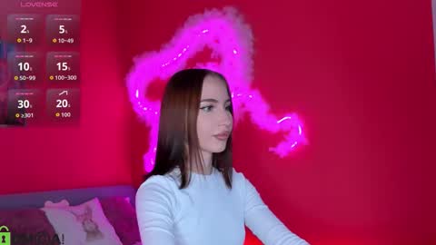 Snapshot of lallycute chatting on 11/28/25, 11:35 Lali online show from 11/28/25, 11:35