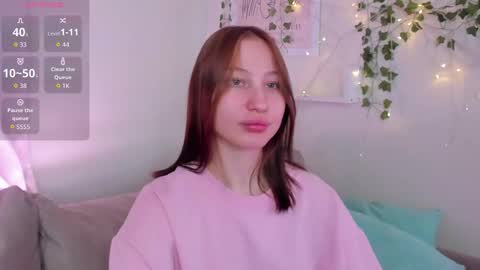 Snapshot of lallycute chatting on 01/12/26, 12:32 Lali online show from 01/12/26, 12:32