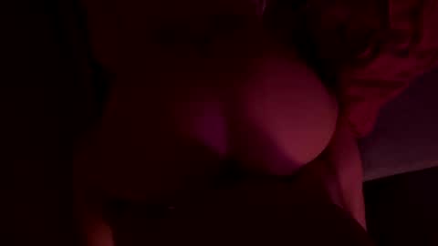 Snapshot of lalo112233vaz chatting on 09/21/25, 12:18 lalo112233vaz online show from 09/21/25, 12:18