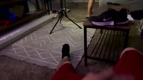 Snapshot of lalo112233vaz chatting on 10/16/25, 06:47 lalo112233vaz online show from 10/16/25, 06:47