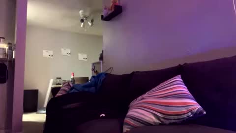 Snapshot of lalo112233vaz chatting on 11/27/25, 10:06 lalo112233vaz online show from 11/27/25, 10:06