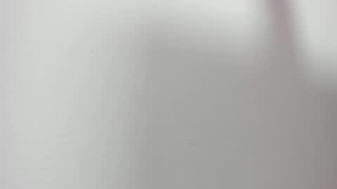 Laura online show from 10/28/25, 12:09