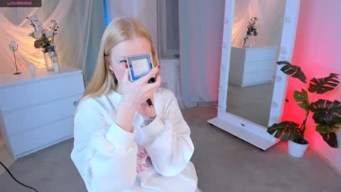 Laly online show from 01/26/25, 04:30