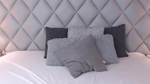 Snapshot of lalycastro chatting on 02/06/25, 08:13 Laly Castro online show from 02/06/25, 08:13