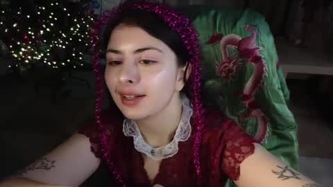 Snapshot of lama111111mama chatting on 12/18/24, 11:08 I work 5PM to 9 PM EST New York online show from 12/18/24, 11:08