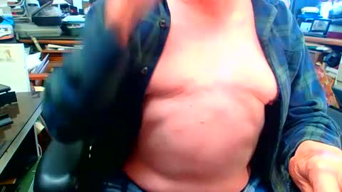 Snapshot of lamarbrazil chatting on 01/16/25, 07:20 lamarbrazil online show from 01/16/25, 07:20