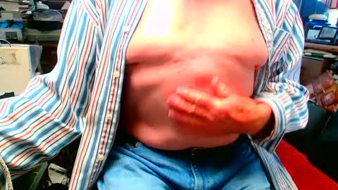 Snapshot of lamarbrazil chatting on 02/12/25, 08:50 lamarbrazil online show from 02/12/25, 08:50