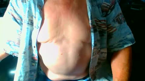 Snapshot of lamarbrazil chatting on 10/20/25, 02:39 lamarbrazil online show from 10/20/25, 02:39