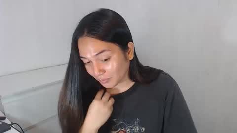 Snapshot of lamerystone chatting on 04/17/26, 12:13 Lamery online show from 04/17/26, 12:13