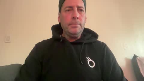Snapshot of lampin1 chatting on 12/18/25, 06:14 lampin1 online show from 12/18/25, 06:14