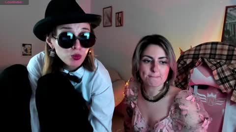 just call me Lana  and her security online show from 12/04/24, 02:48