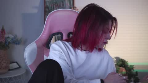 just call me Lana  and her security online show from 01/18/25, 02:44