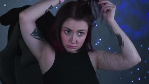 just call me Lana  and her security online show from 02/01/25, 11:10