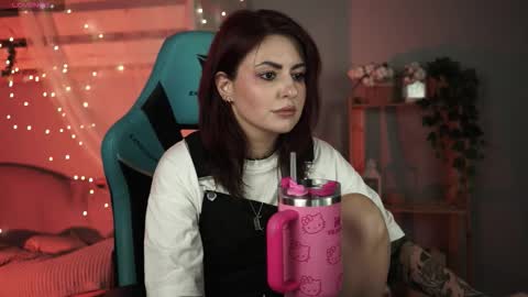 just call me Lana  and her security online show from 09/24/25, 09:34