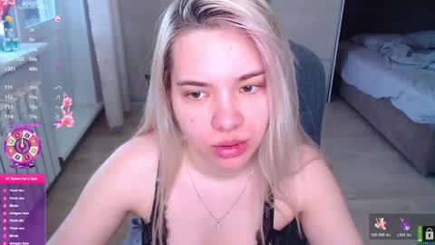 Snapshot of lana__nova chatting on 04/26/26, 05:05 Lana online show from 04/26/26, 05:05