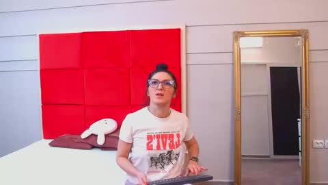 LanaBanner online show from 10/01/25, 07:14