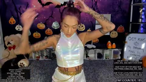 Snapshot of lana_del_bae chatting on 10/31/25, 02:12 Lana Del Bae online show from 10/31/25, 02:12