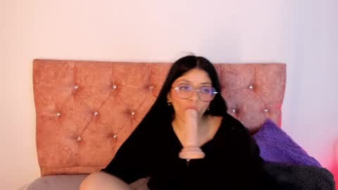 Snapshot of lana_dol chatting on 02/03/25, 03:17 ... . . ... online show from 02/03/25, 03:17