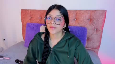 Snapshot of lana_dol chatting on 02/12/25, 03:05 ... . . ... online show from 02/12/25, 03:05