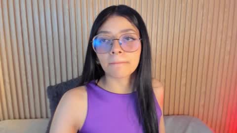 Snapshot of lana_dol chatting on 11/01/25, 01:02 ... . . ... online show from 11/01/25, 01:02