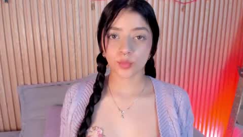 Snapshot of lana_dol chatting on 12/01/25, 02:00 ... . . ... online show from 12/01/25, 02:00