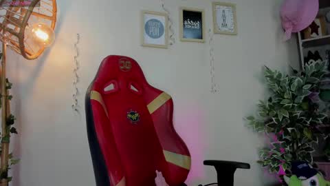 Lana online show from 09/18/25, 01:24