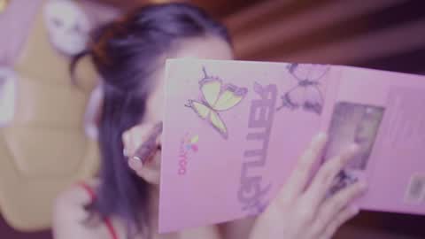 Lana online show from 10/07/25, 12:19