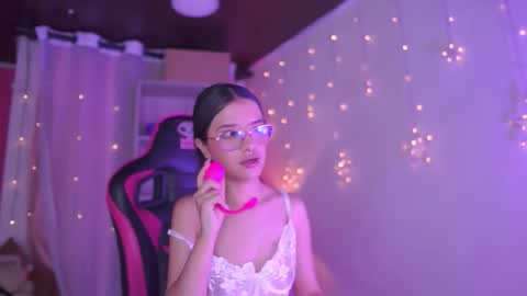 Snapshot of lana_dreams_ chatting on 03/06/26, 01:35 Lana online show from 03/06/26, 01:35