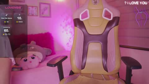 Snapshot of lana_dreams_ chatting on 04/01/26, 11:35 Lana online show from 04/01/26, 11:35