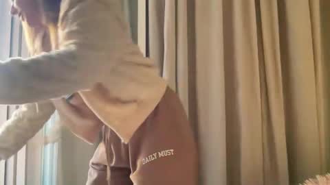 Snapshot of lana_inked chatting on 03/09/26, 07:01 Lana online show from 03/09/26, 07:01