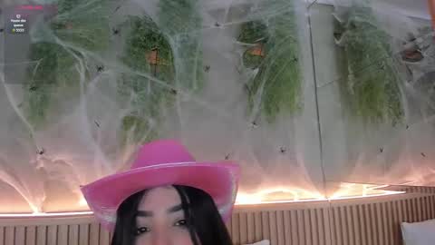 Snapshot of lana_lann chatting on 10/11/25, 11:20 lana_lann online show from 10/11/25, 11:20
