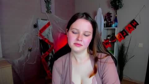 Lana online show from 10/28/25, 08:40