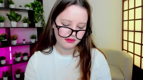 Lana online show from 11/14/25, 02:21