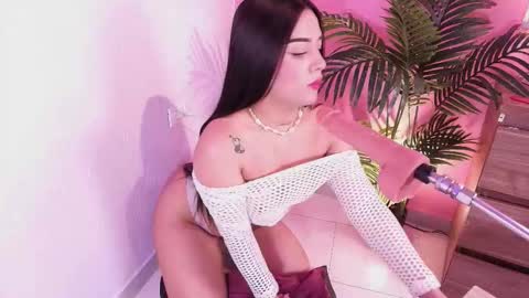 LANA online show from 10/24/25, 03:47