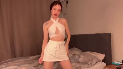 Snapshot of lana_vee chatting on 06/11/26, 04:27 Cleo online show from 06/11/26, 04:27