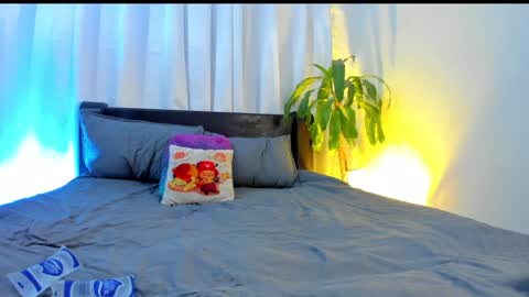 Snapshot of lanaa_paul1 chatting on 02/02/25, 12:13 emma online show from 02/02/25, 12:13