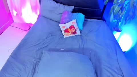 Snapshot of lanaa_paul1 chatting on 02/18/25, 10:14 emma online show from 02/18/25, 10:14