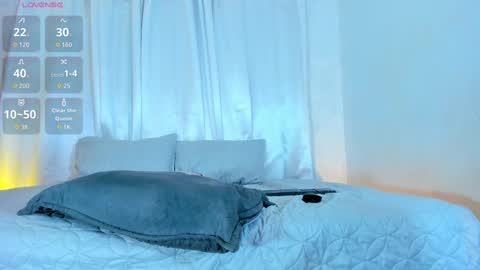 Snapshot of lanaa_paul1 chatting on 09/11/25, 06:52 emma online show from 09/11/25, 06:52