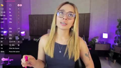 Lana online show from 11/04/25, 03:49