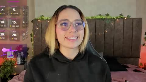 Snapshot of lanaamills chatting on 03/29/26, 04:34 Lana online show from 03/29/26, 04:34