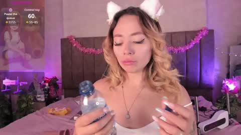 Snapshot of lanaamills chatting on 05/07/26, 06:19 Lana online show from 05/07/26, 06:19