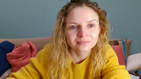 Lana online show from 10/18/25, 12:28