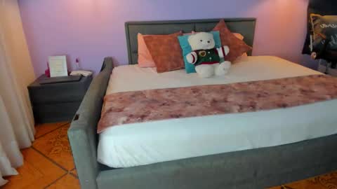 Lana Blake online show from 03/12/26, 12:00