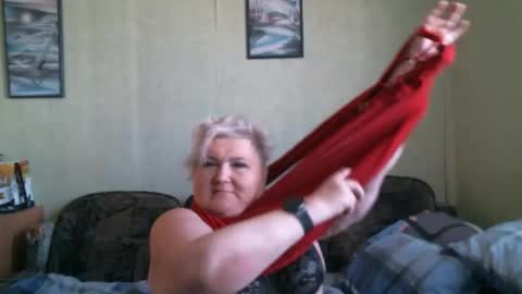 lanacat555 online show from 09/16/25, 12:06