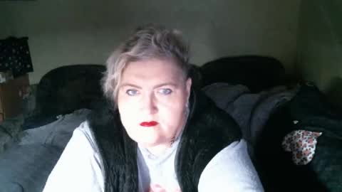 lanacat555 online show from 11/07/25, 11:27