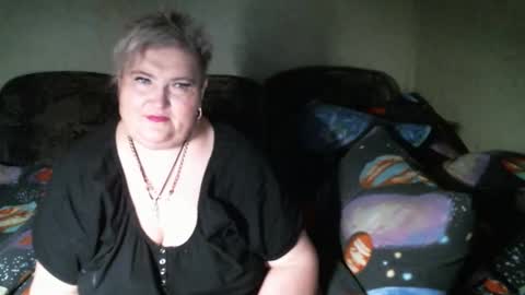 lanacat555 online show from 04/12/26, 01:43