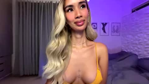 Snapshot of lanadel_hilton chatting on 03/16/26, 11:42 Lana online show from 03/16/26, 11:42