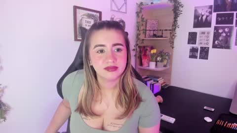 Snapshot of lanaherondale_ chatting on 09/15/25, 07:58 lanaherondale_ online show from 09/15/25, 07:58