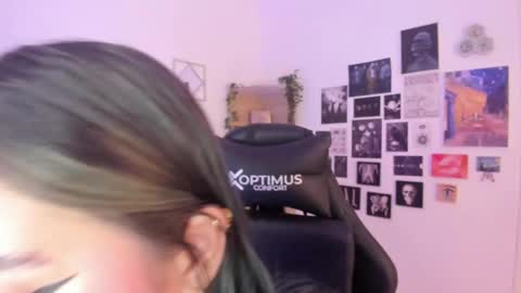 Snapshot of lanaherondale_ chatting on 10/30/25, 09:59 lanaherondale_ online show from 10/30/25, 09:59