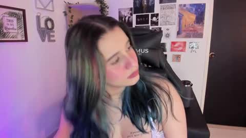 Snapshot of lanaherondale_ chatting on 11/06/25, 11:59 lanaherondale_ online show from 11/06/25, 11:59